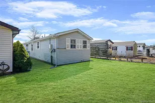 91 Village Cir W, Manorville, NY 11949 - Photo 25