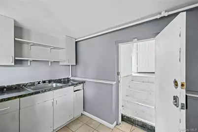 1563 Baldwin Boulevard, Bay Shore, NY 11706 - Photo 37