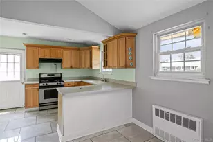 1563 Baldwin Blvd, Bay Shore, NY 11706 - Photo 9