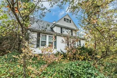 113 Murray Avenue, Port Washington, NY 11050 - Photo 3