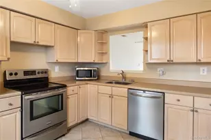 117 Buckingham Ct, Pomona, NY 10970 - Photo 9