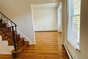 176 A Jackson Ave, Syosset, NY 11791 - Photo 3