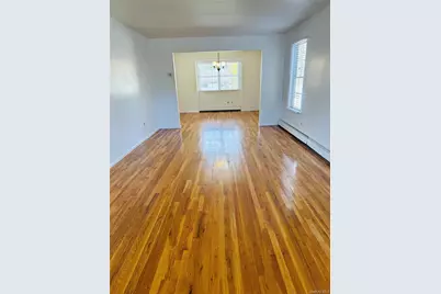 176 A Jackson Avenue, Syosset, NY 11791 - Photo 11