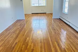 176 A Jackson Ave, Syosset, NY 11791 - Photo 11