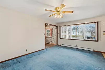 24 Avenue A, Holbrook, NY 11741 - Photo 5