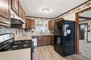 24 Avenue A, Holbrook, NY 11741 - Photo 11