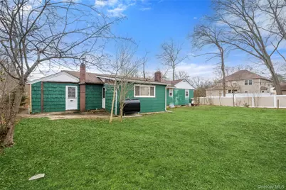 24 Avenue A, Holbrook, NY 11741 - Photo 25