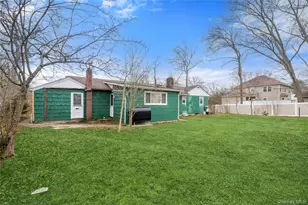 24 Avenue A, Holbrook, NY 11741 - Photo 25