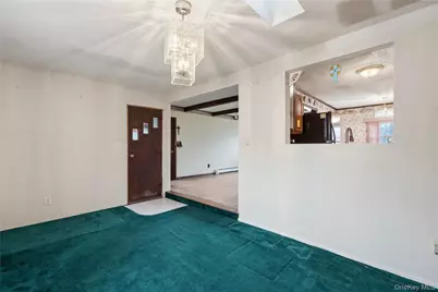 24 Avenue A, Holbrook, NY 11741 - Photo 19