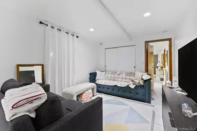 953 Rhinelander Avenue, Bronx, NY 10462 - Photo 11