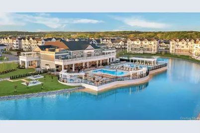 18304 Aspenwood Drive #239, Plainview, NY 11803 - Photo 5