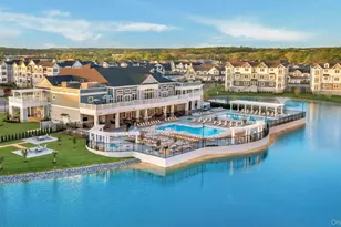 18304 Aspenwood Dr, Plainview, NY 11803 - Photo 5