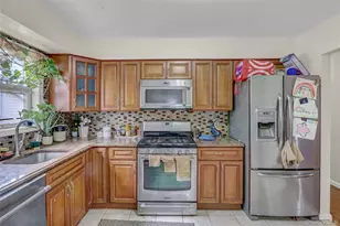 121-02 153rd St, Jamaica, NY 11434 - Photo 11