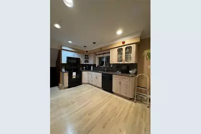 254 Thompson Avenue, Oceanside, NY 11572 - Photo 3