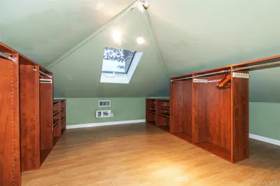 188 Rhododendron Drive, Westbury, NY 11590 - Photo 21