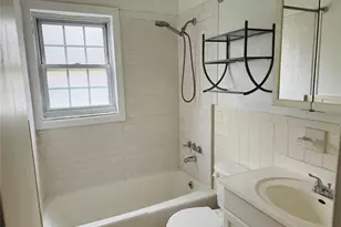 5 Wildwood Dr, Wappingers Falls, NY 12590 - Photo 9