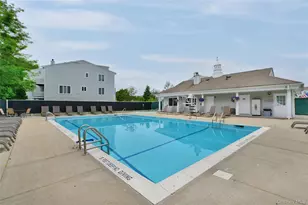 242-25A Oak Park Dr, Douglaston, NY 11362 - Photo 25