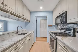 242-25A Oak Park Dr, Douglaston, NY 11362 - Photo 5