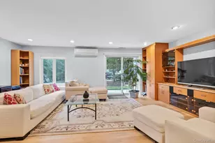 242-25A Oak Park Dr, Douglaston, NY 11362 - Photo 3