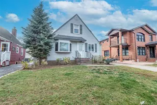 78-36 271st St, New Hyde Park, NY 11040 - Photo 3