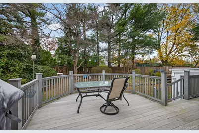 15 Duke Place, Glen Cove, NY 11542 - Photo 37