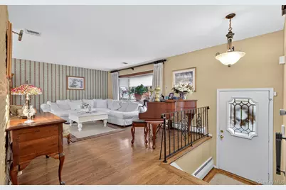 15 Duke Place, Glen Cove, NY 11542 - Photo 5