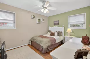 15 Duke Pl, Glen Cove, NY 11542 - Photo 21