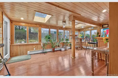 15 Duke Place, Glen Cove, NY 11542 - Photo 33