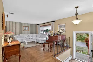 15 Duke Pl, Glen Cove, NY 11542 - Photo 7