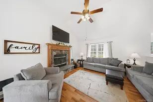 21 Hoeppner Dr, Wurtsboro, NY 12790 - Photo 9