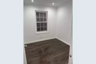235 E 235th Street, Bronx, NY 10470 - Photo 5