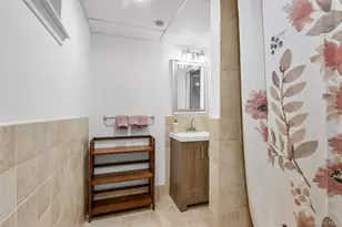 1096 Hunter Ave, Pelham, NY 10803 - Photo 25