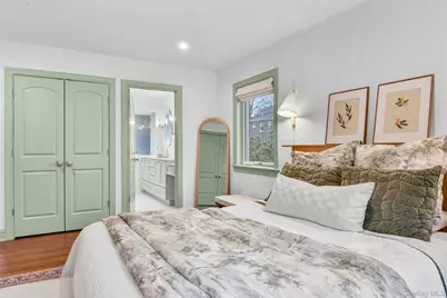 1096 Hunter Avenue, Pelham, NY 10803 - Photo 15