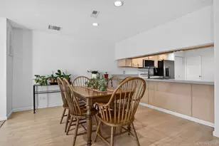 13 Parkridge Ct, Huntington, NY 11743 - Photo 5