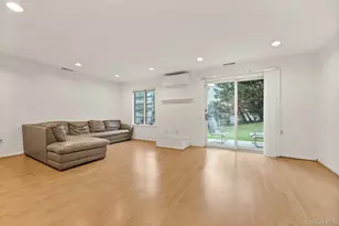 242-29A Oak Park Dr, Douglaston, NY 11362 - Photo 13