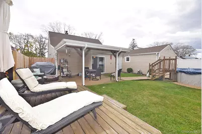 529 Lombard Street, North Babylon, NY 11703 - Photo 19