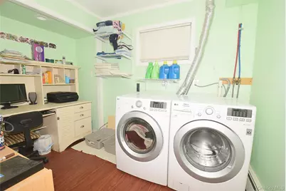 529 Lombard Street, North Babylon, NY 11703 - Photo 13