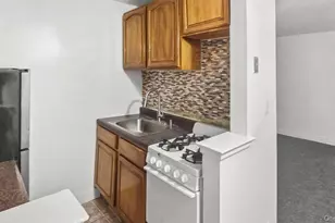 87-20 175th St, Jamaica, NY 11432 - Photo 7