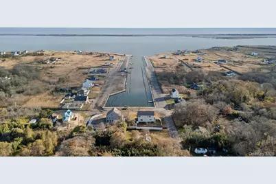 83 Elm Road E, Mastic Beach, NY 11951 - Photo 31