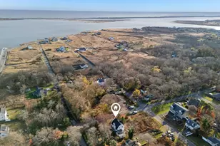 83 Elm Rd E, Mastic Beach, NY 11951 - Photo 27