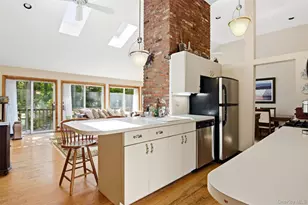 18 Greenlawn Rd, Huntington, NY 11743 - Photo 13