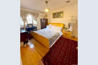 144-24 Jewel Avenue, Kew Gardens, NY 11367 - Photo 11