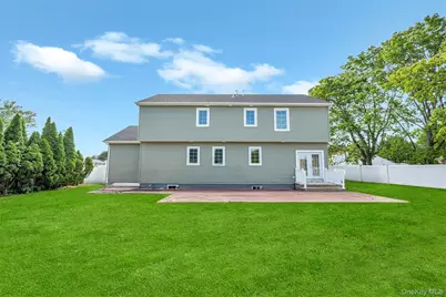 123 Cayuga Avenue, Deer Park, NY 11729 - Photo 3