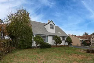 49 East Ave, Glen Cove, NY 11542 - Photo 3