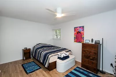 49 East Avenue, Glen Cove, NY 11542 - Photo 17