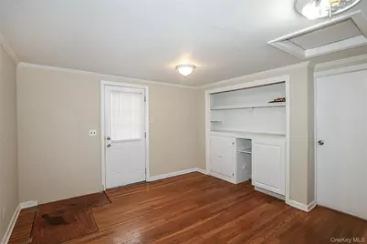 49 East Avenue, Glen Cove, NY 11542 - Photo 21