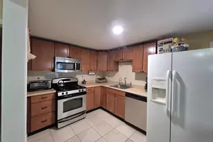 172 Argyle Ave, Uniondale, NY 11553 - Photo 3