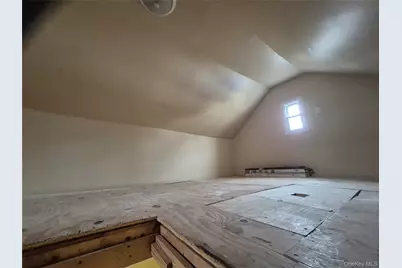 172 Argyle Avenue, Uniondale, NY 11553 - Photo 21