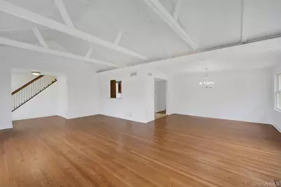 1 Echo Bay Place, New Rochelle, NY 10805 - Photo 9