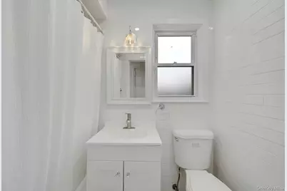 1 Echo Bay Place, New Rochelle, NY 10805 - Photo 23